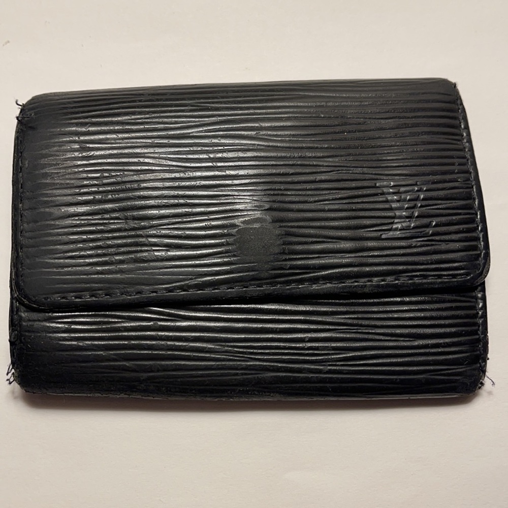 Louis Vuitton 6 key holder